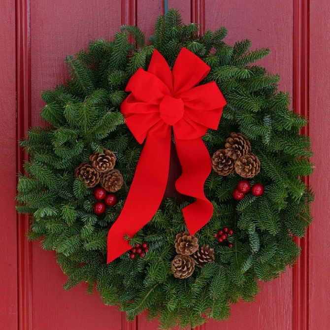Christmas-door-decoration_