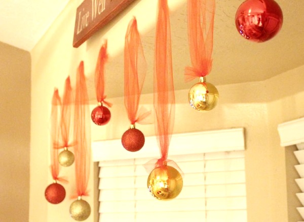 How To Make Hanging Christmas Decorations 60 Of The Best Christmas Decorating Ideas Stick Christmas Tree 23 Last Minute Diy Christmas Decorations And Inspirations 52 Homemade Christmas Ornaments Diy Handmade Holiday Tree,Last Minute Homemade Diy Spooky Outdoor Halloween Decorations