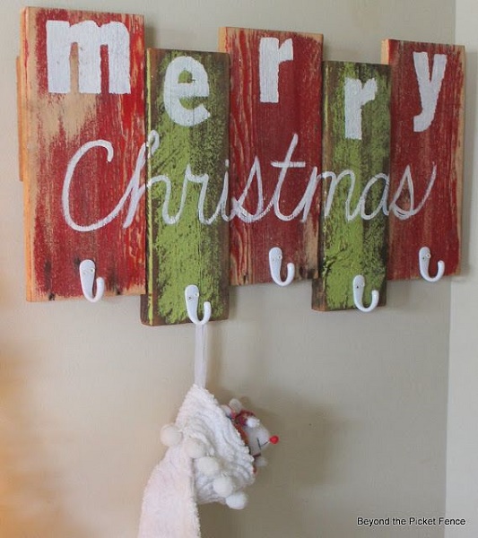 diy-christmas-decoration-signs