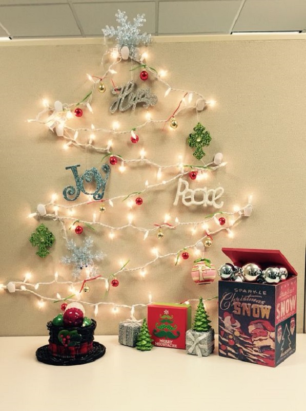 Christmas Decoration Ideas For Office That Everyone Will Love!