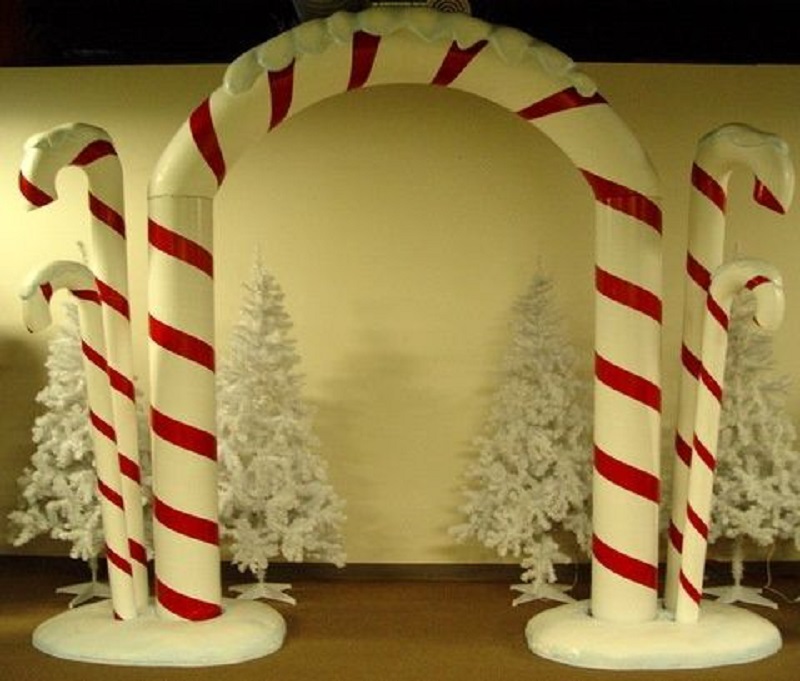 office-entrance-christmas-decorations
