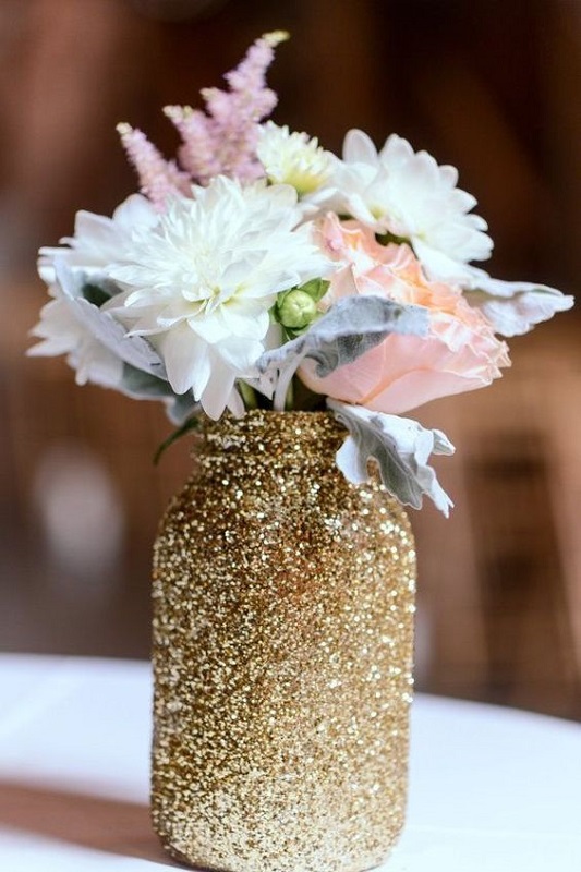 mason-jar-wedding-decorations