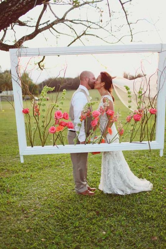 simple-diy-wedding-photobooth