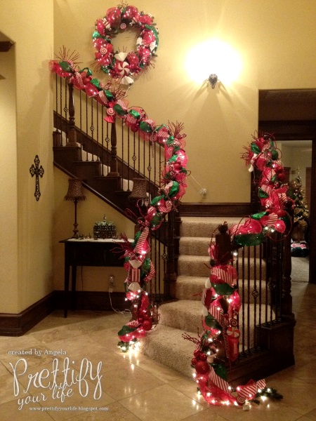 Christmas Staircase Decorating Ideas – Pink Lover