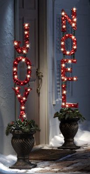 50 Best Outdoor Christmas Lighting Ideas – Pink Lover