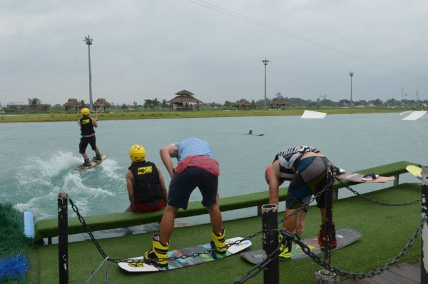 camsur-water-sports-complex-picture