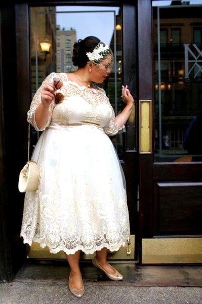 wedding gown for small and chubby bride