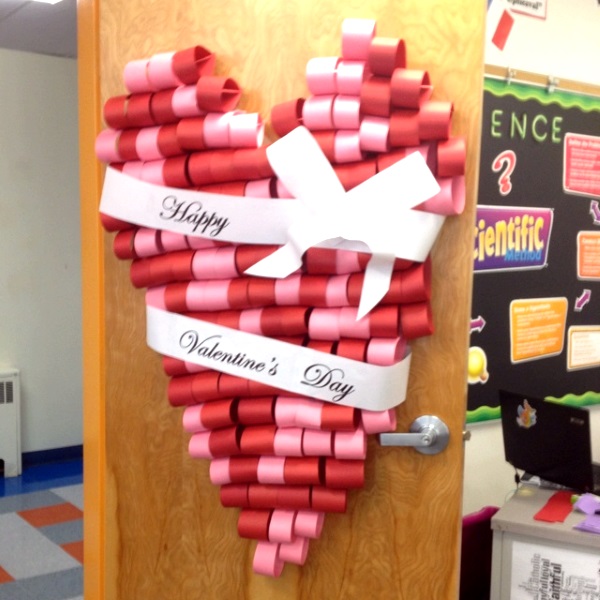 Featured image of post Office Decoration Ideas For Valentines Day / Valentine&#039;s day is just around the corner, and it&#039;s the season for romance and chocolate.