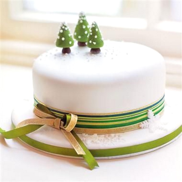 55 Tempting Christmas Cake Designs - Pink Lover