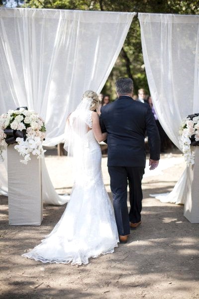 43 Best Outdoor Wedding Entrance Ideas - Pink Lover