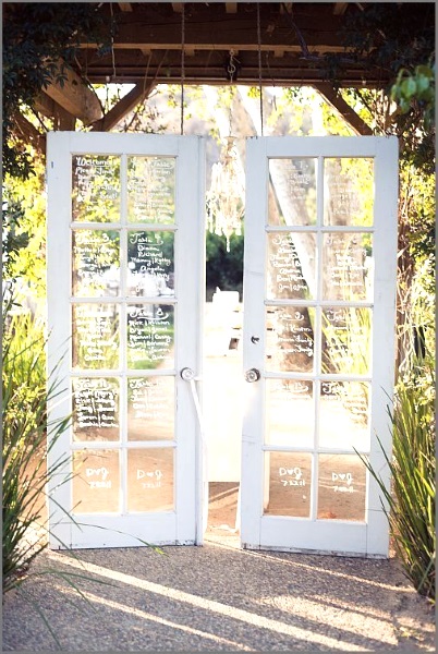 garden-wedding-elegant-entrance-ideas