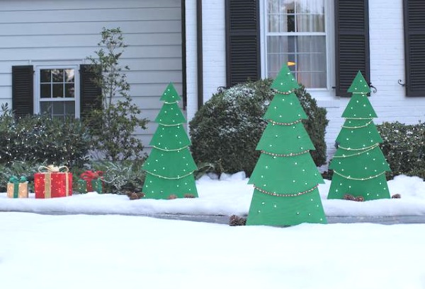 outdoor-diy-christmas-trees