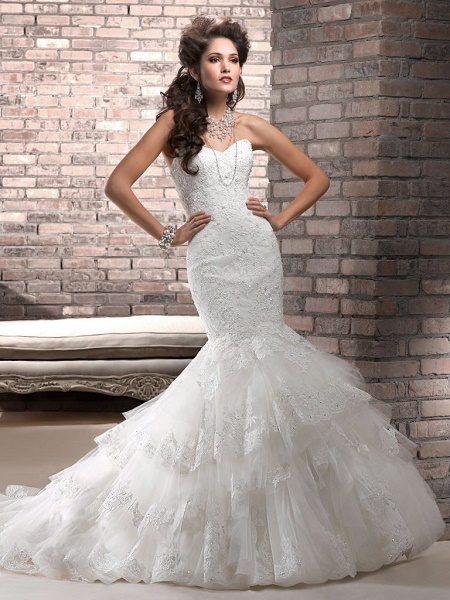 beautiful wedding dress