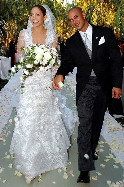 jennifer-lopez-wedding-dress – Pink Lover