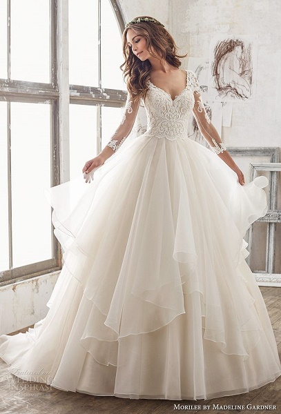 beautiful wedding dress