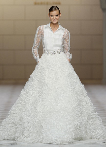 beautiful wedding dress