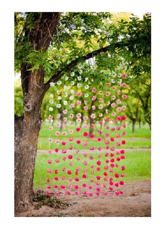 easy-garden-wedding-backdrop